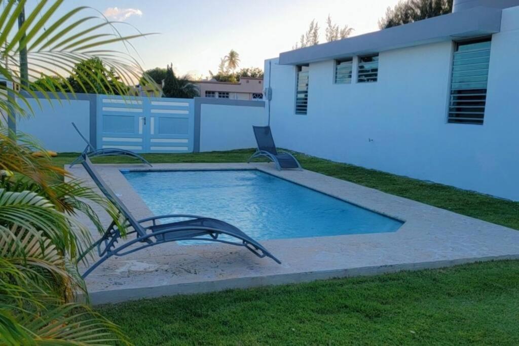 Ocean Motion Rental Casa En La Playa Con Piscina Cerca Yunque Y Vsjuan Loiza Exterior foto